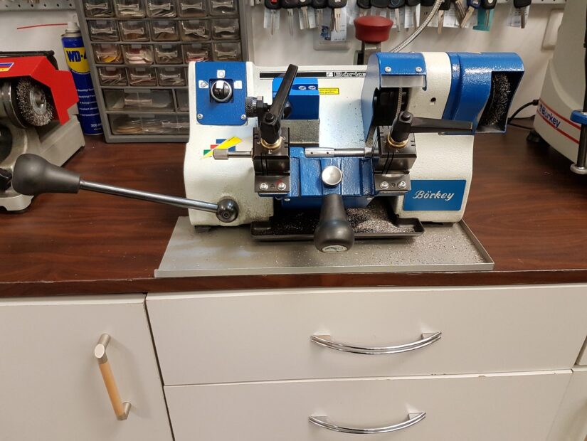 key-cutting-machine